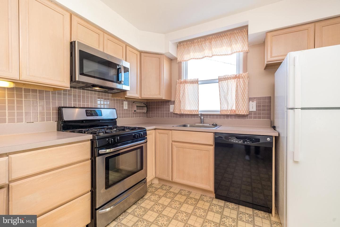1017 Birch Road photo 11