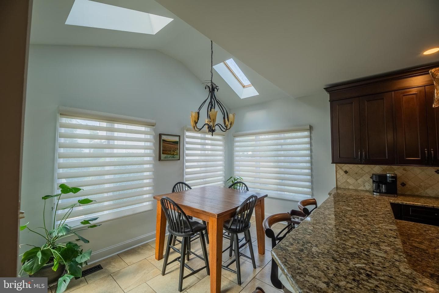2387 Magnolia Way photo 14