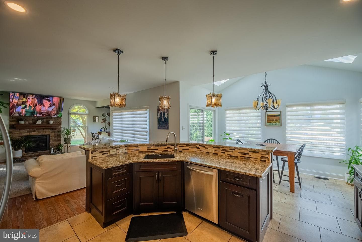 2387 Magnolia Way photo 15