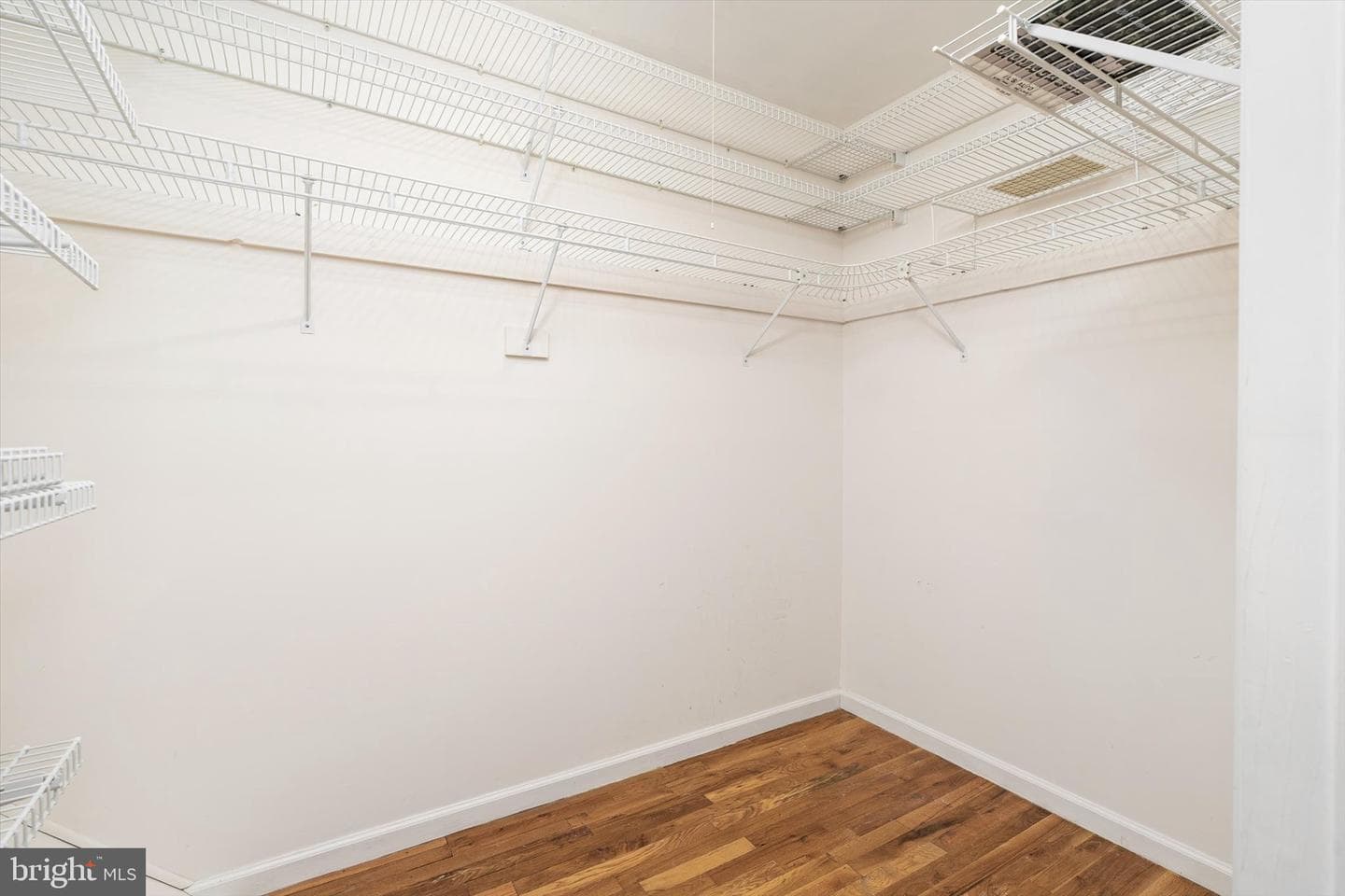 106 Crestwood Road photo 21