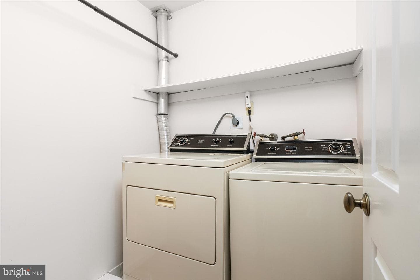 106 Crestwood Road photo 24