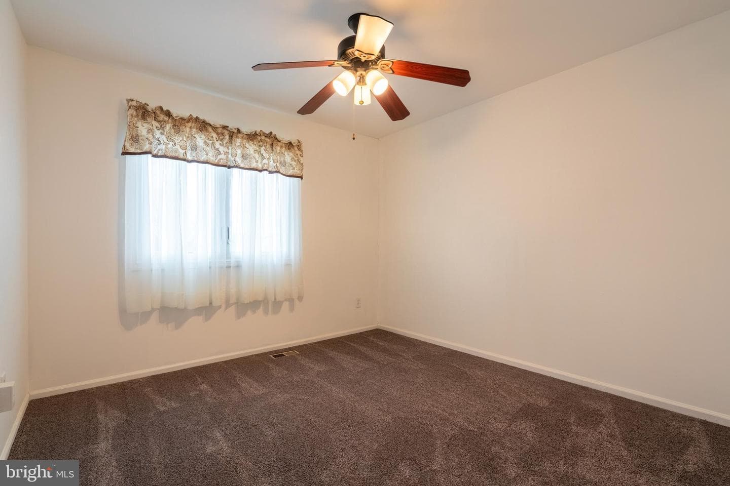 104 Kelso Court photo 18