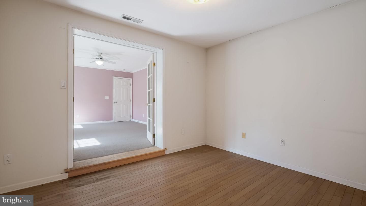 5979 Shetland Drive photo 33