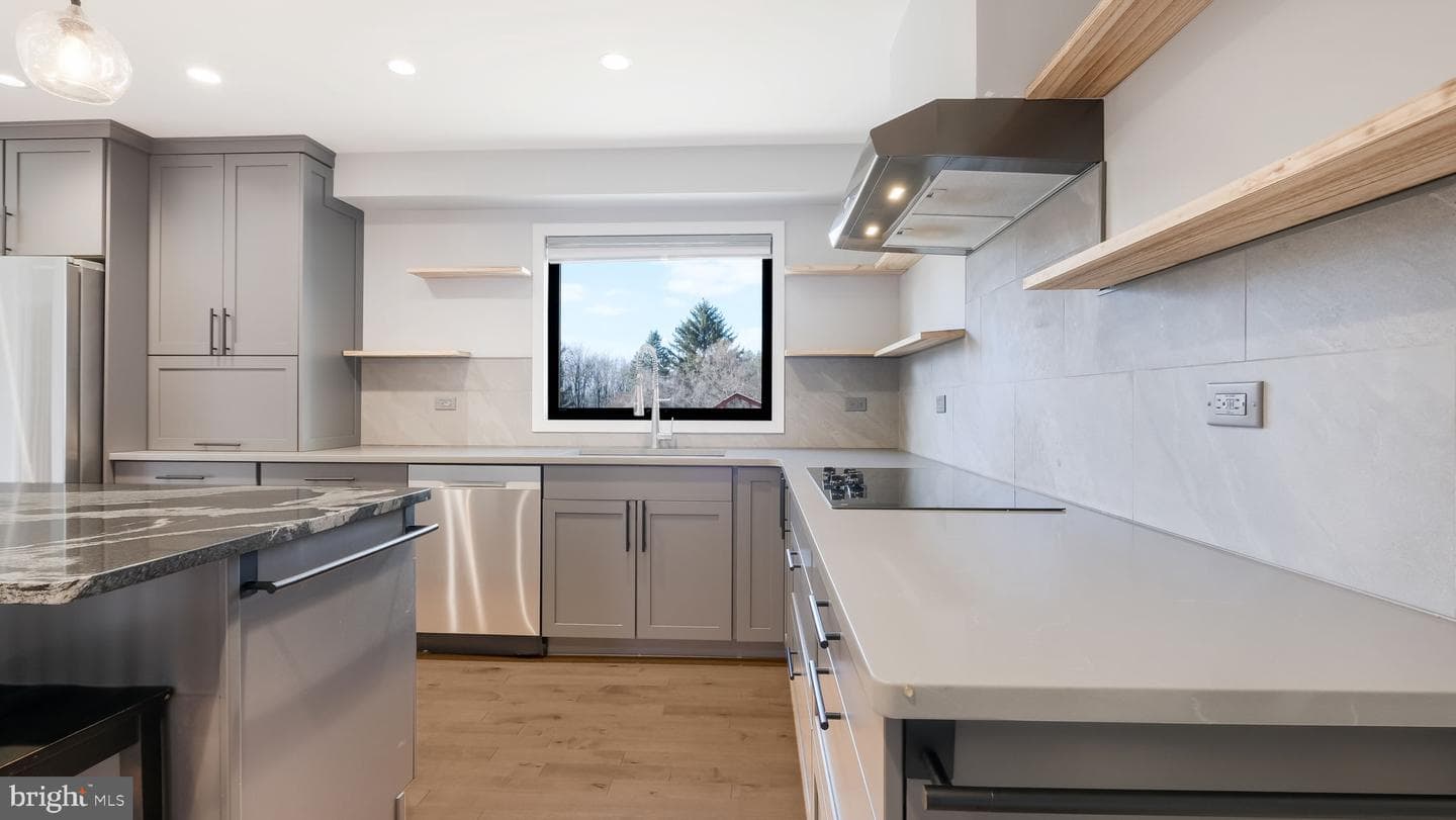 5979 Shetland Drive photo 4