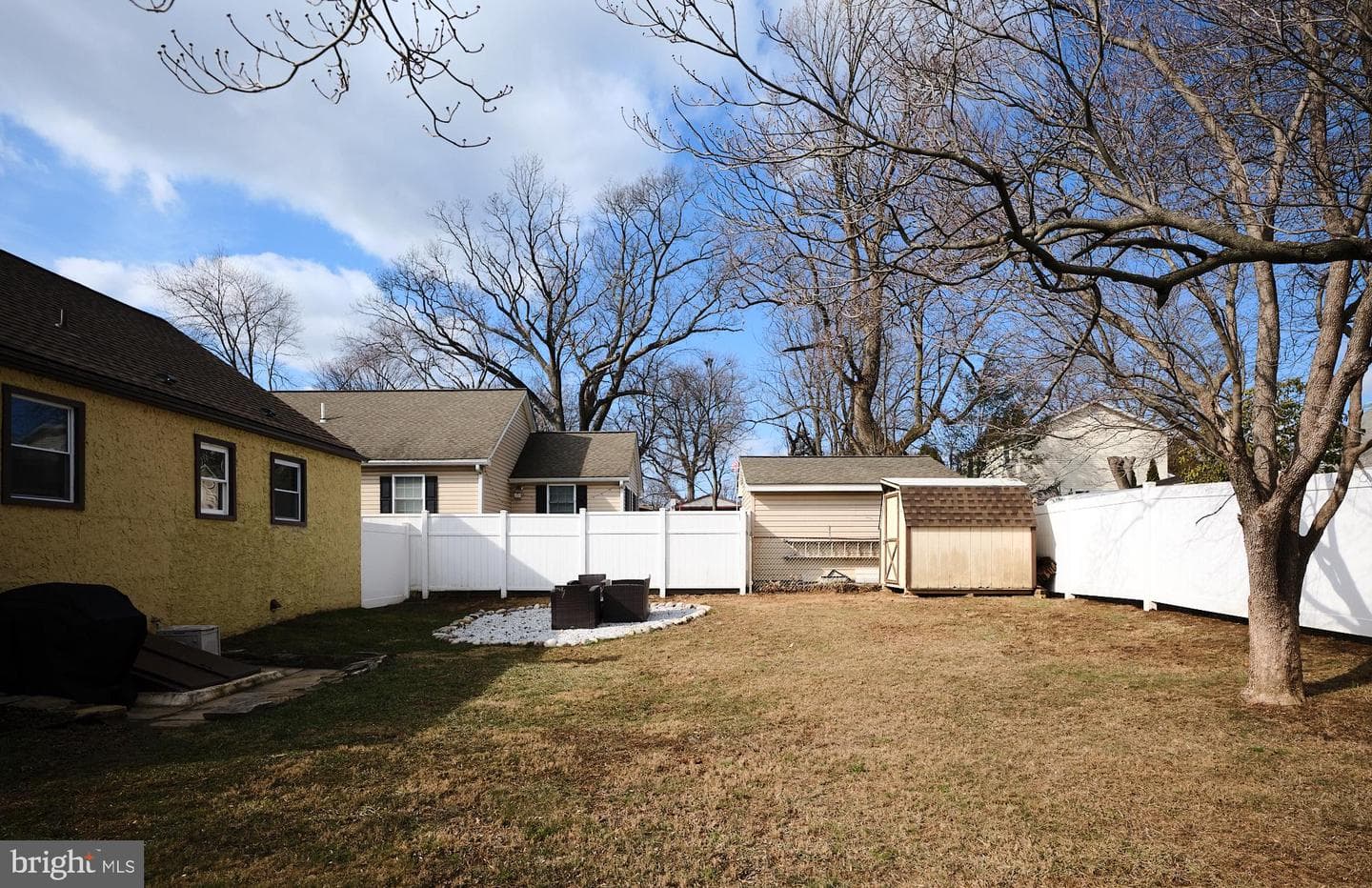 516 Avenue C photo 19