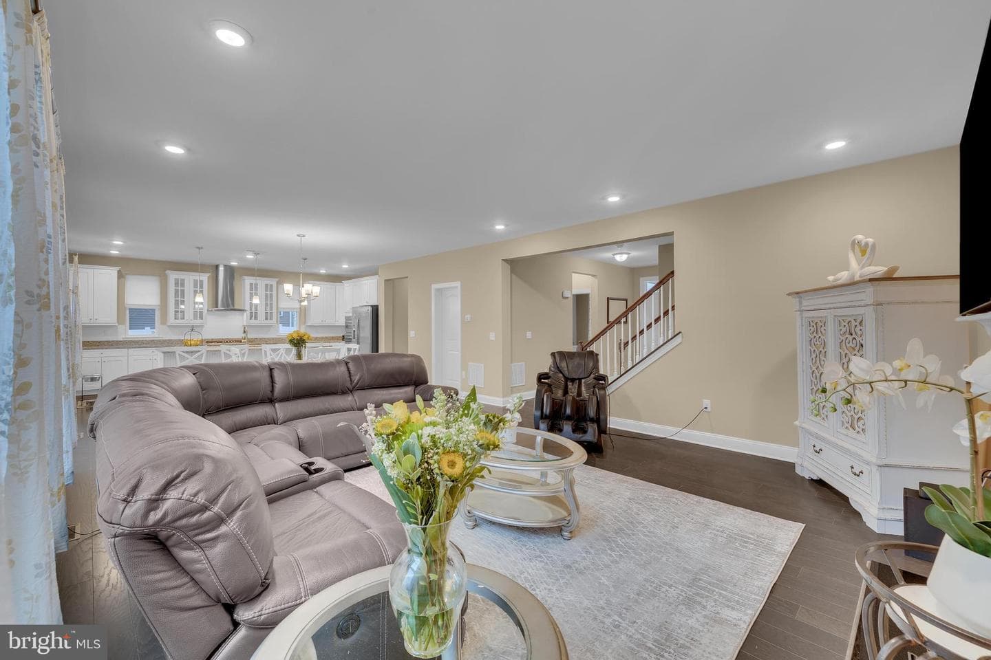 421 Juliana Way photo 16
