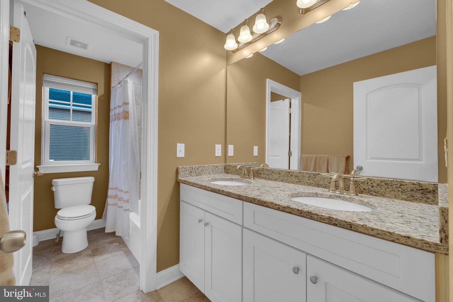 421 Juliana Way photo 26