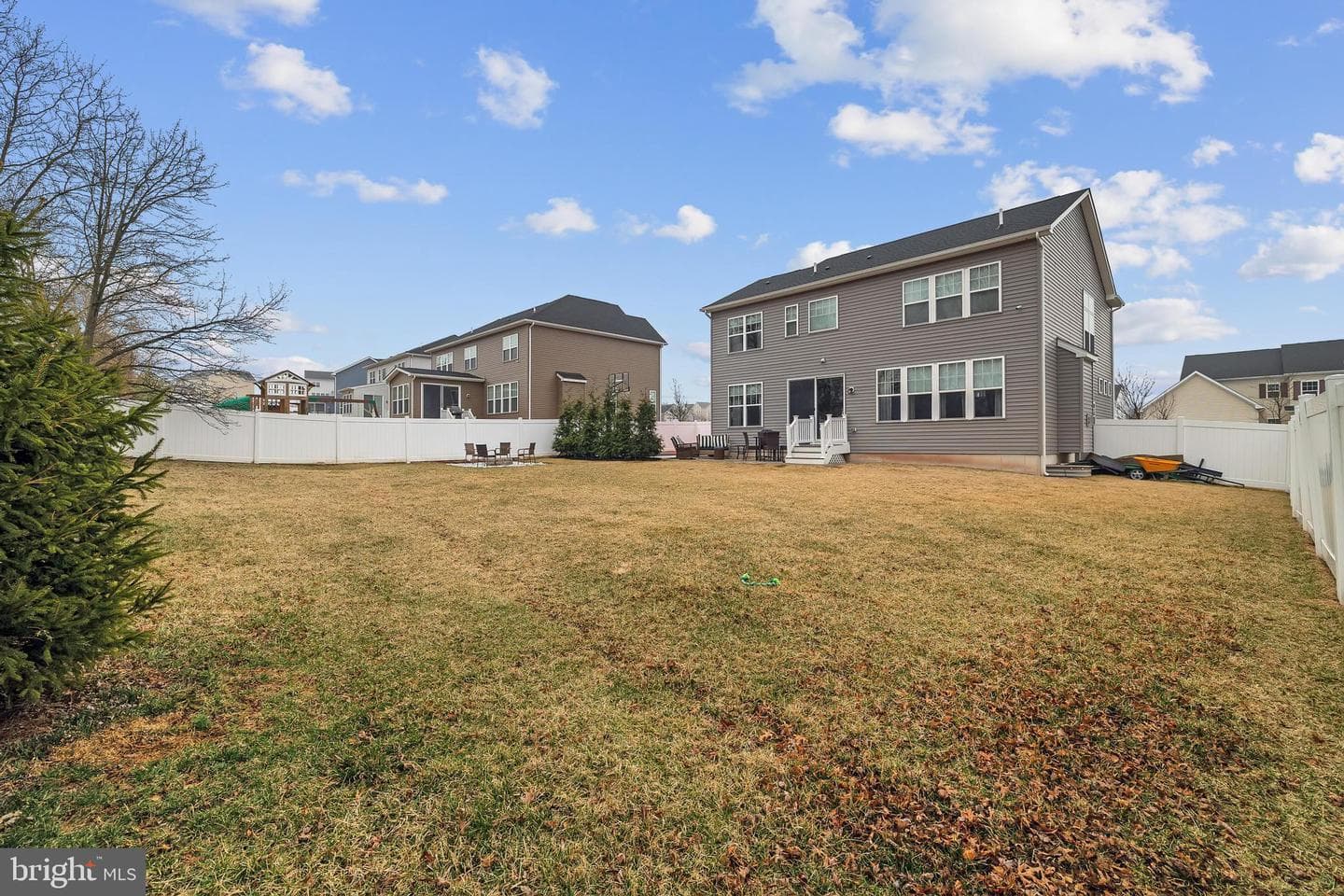 421 Juliana Way photo 33