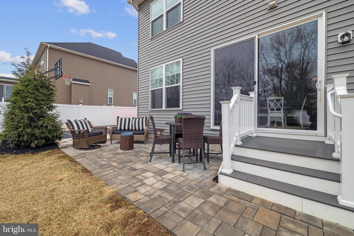 421 Juliana Way photo 34