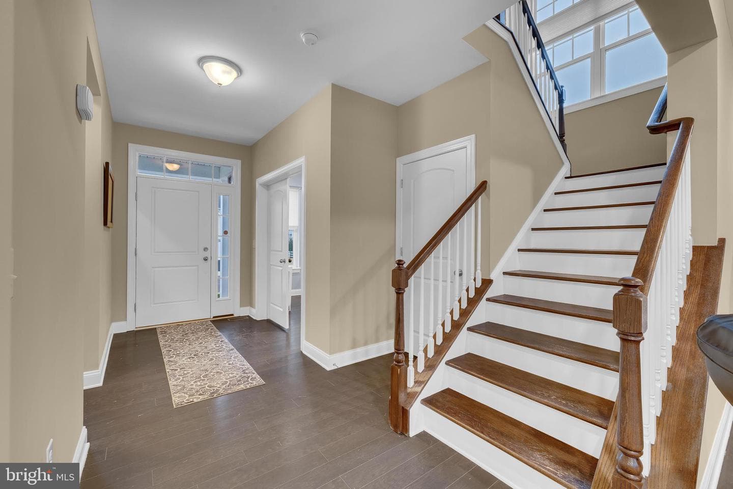 421 Juliana Way photo 7
