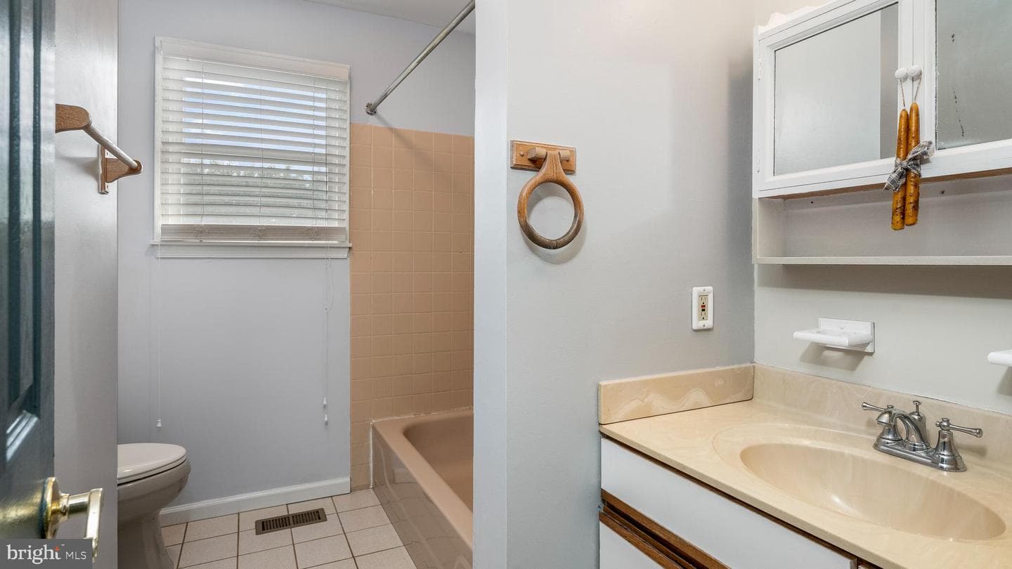 5861 Durham Road photo 28