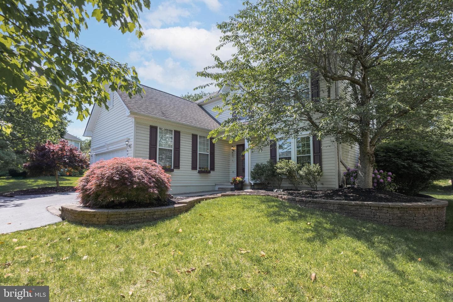 109 Lakeview Drive photo 2