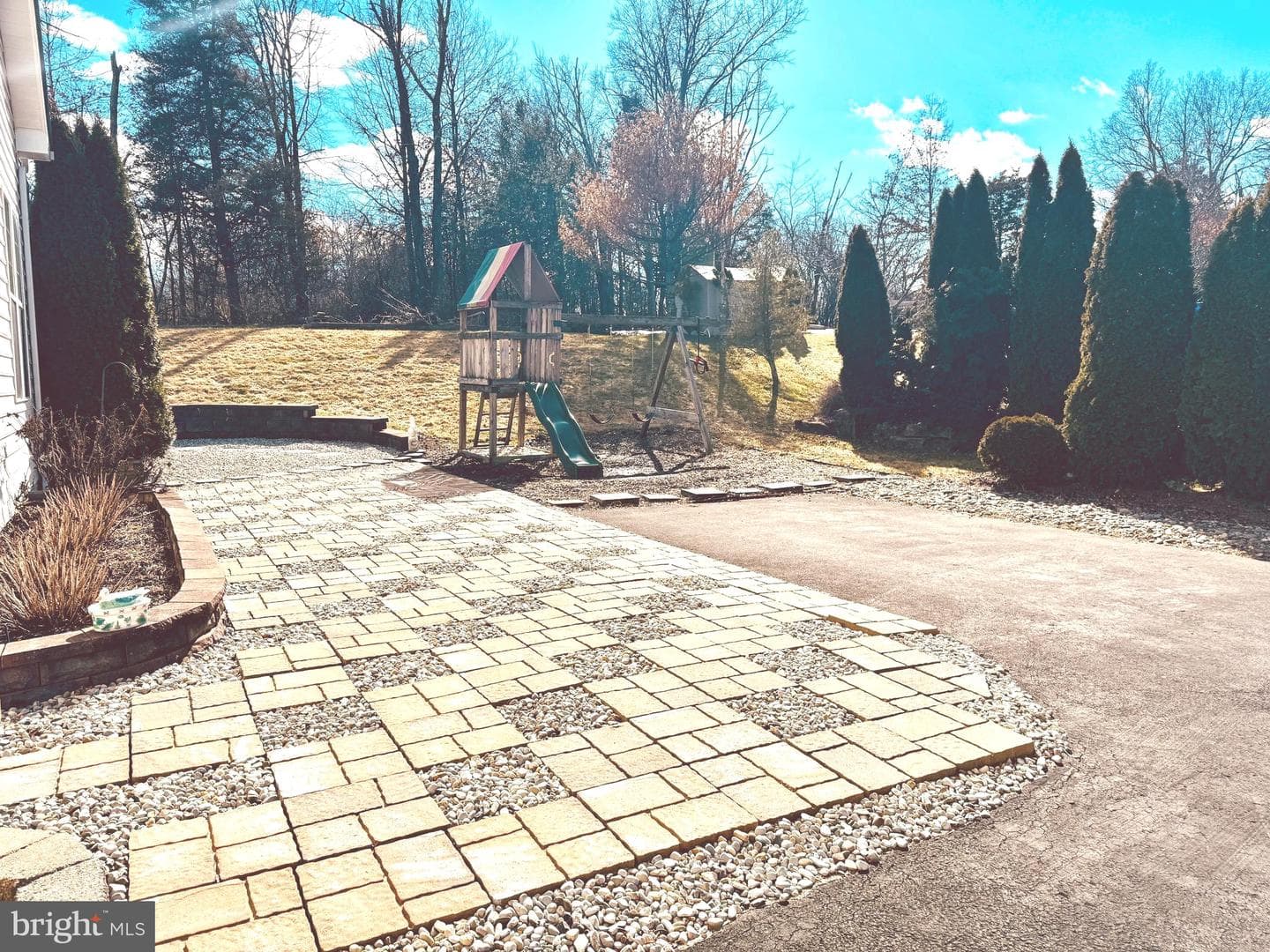 1801 Sycamore Drive photo 12