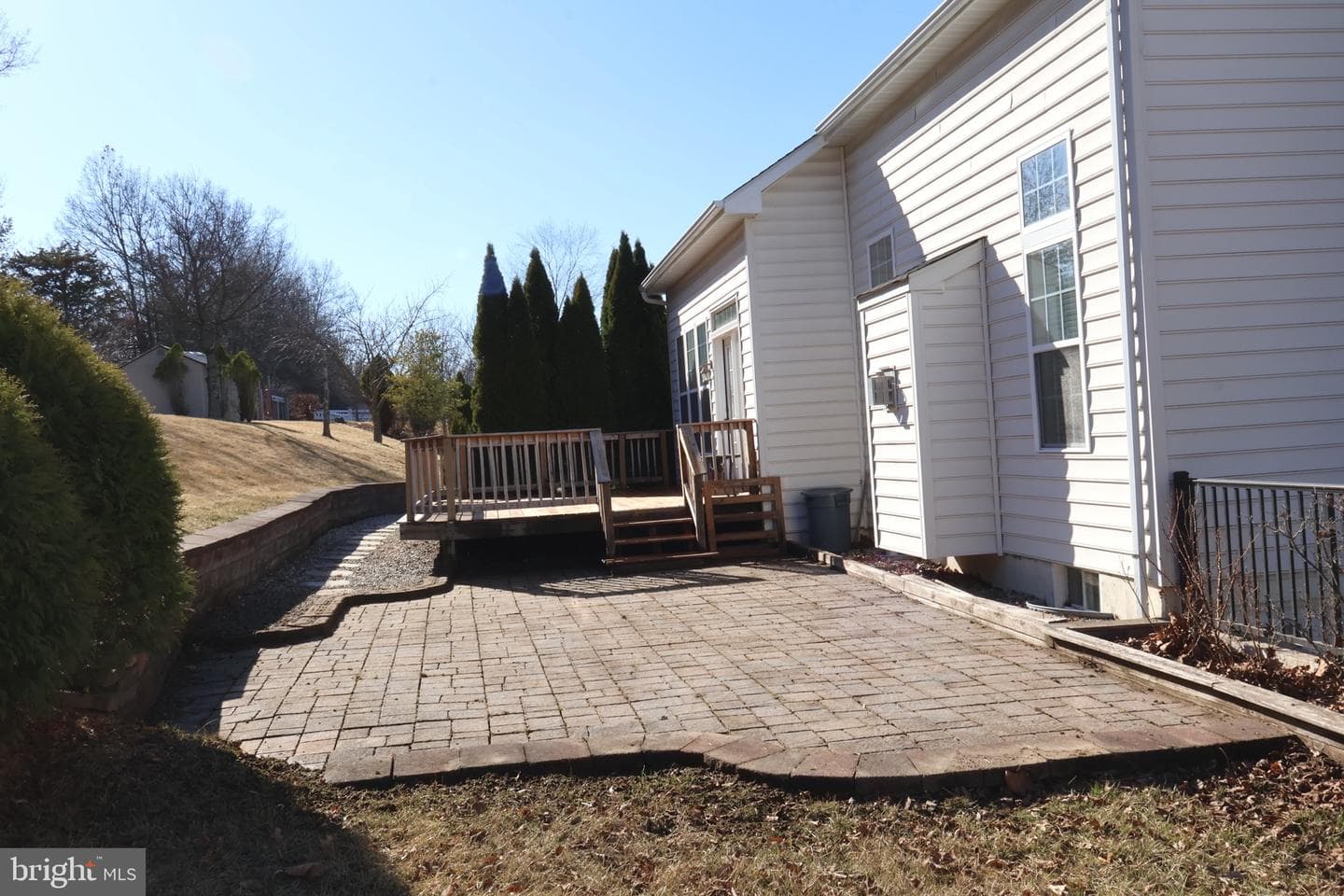 1801 Sycamore Drive photo 21