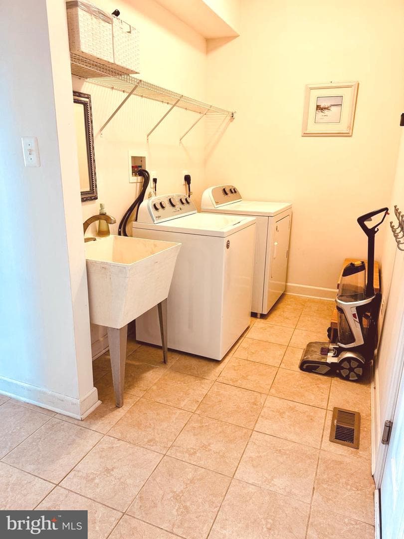 1801 Sycamore Drive photo 24
