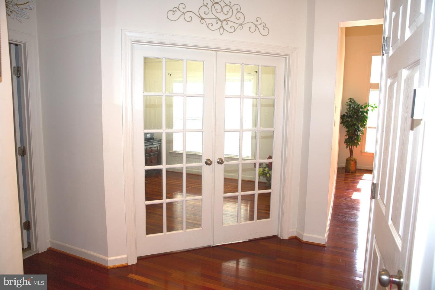 1801 Sycamore Drive photo 35