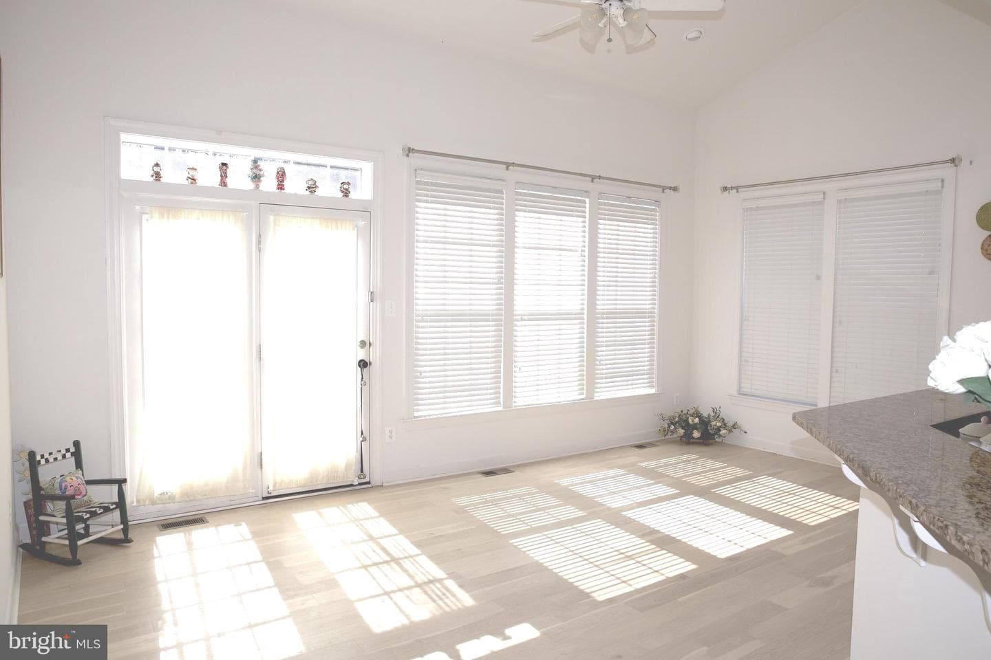 1801 Sycamore Drive photo 37