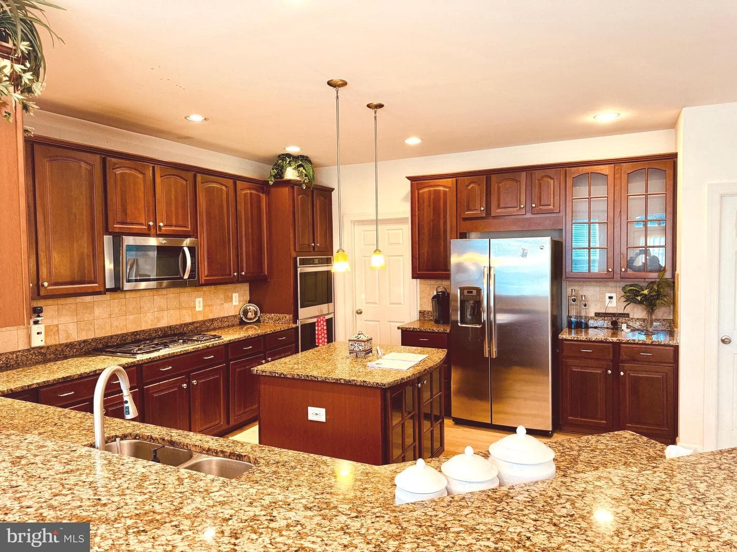1801 Sycamore Drive photo 39