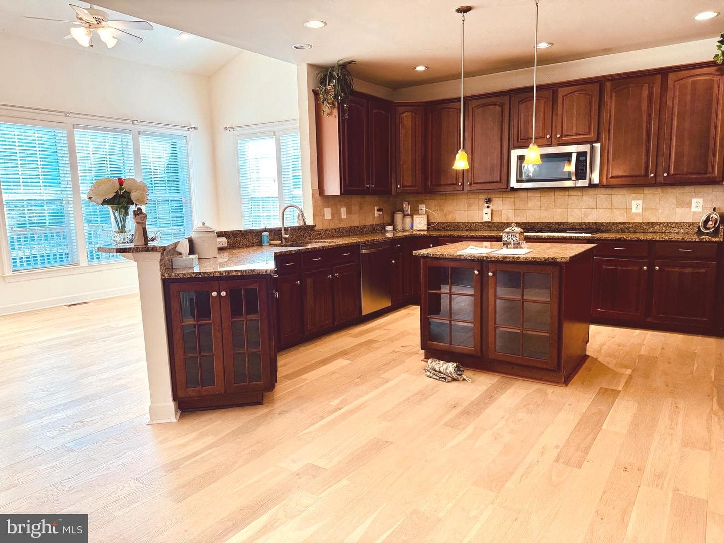 1801 Sycamore Drive photo 40