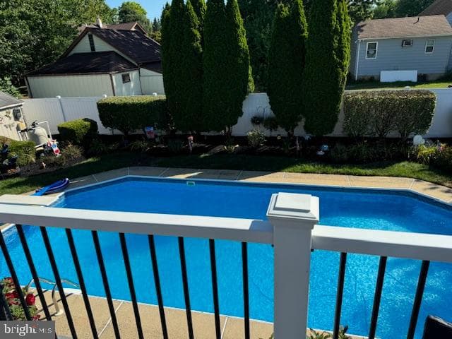 909 Jefferson Avenue photo 11