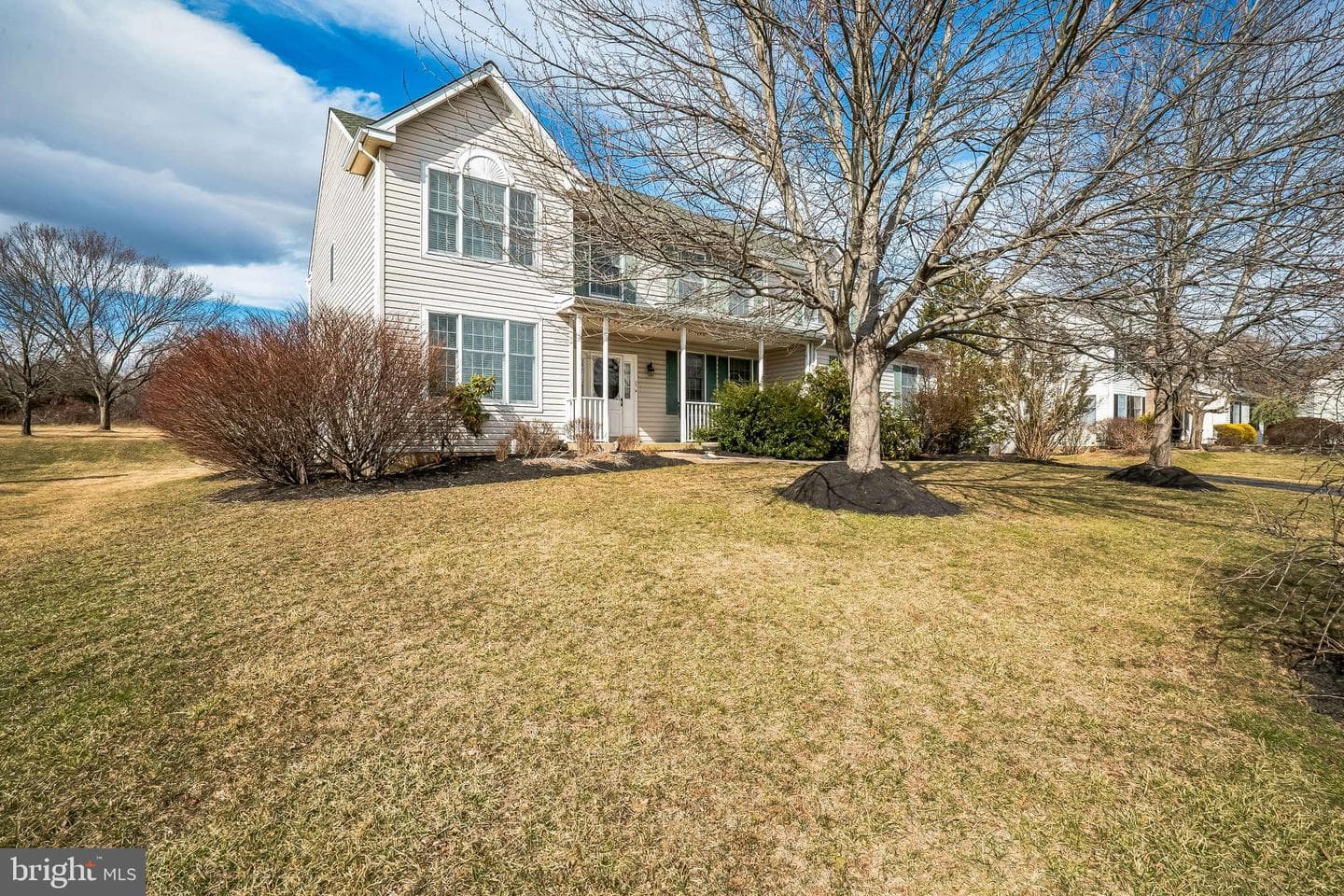 5489 Grandview Lane