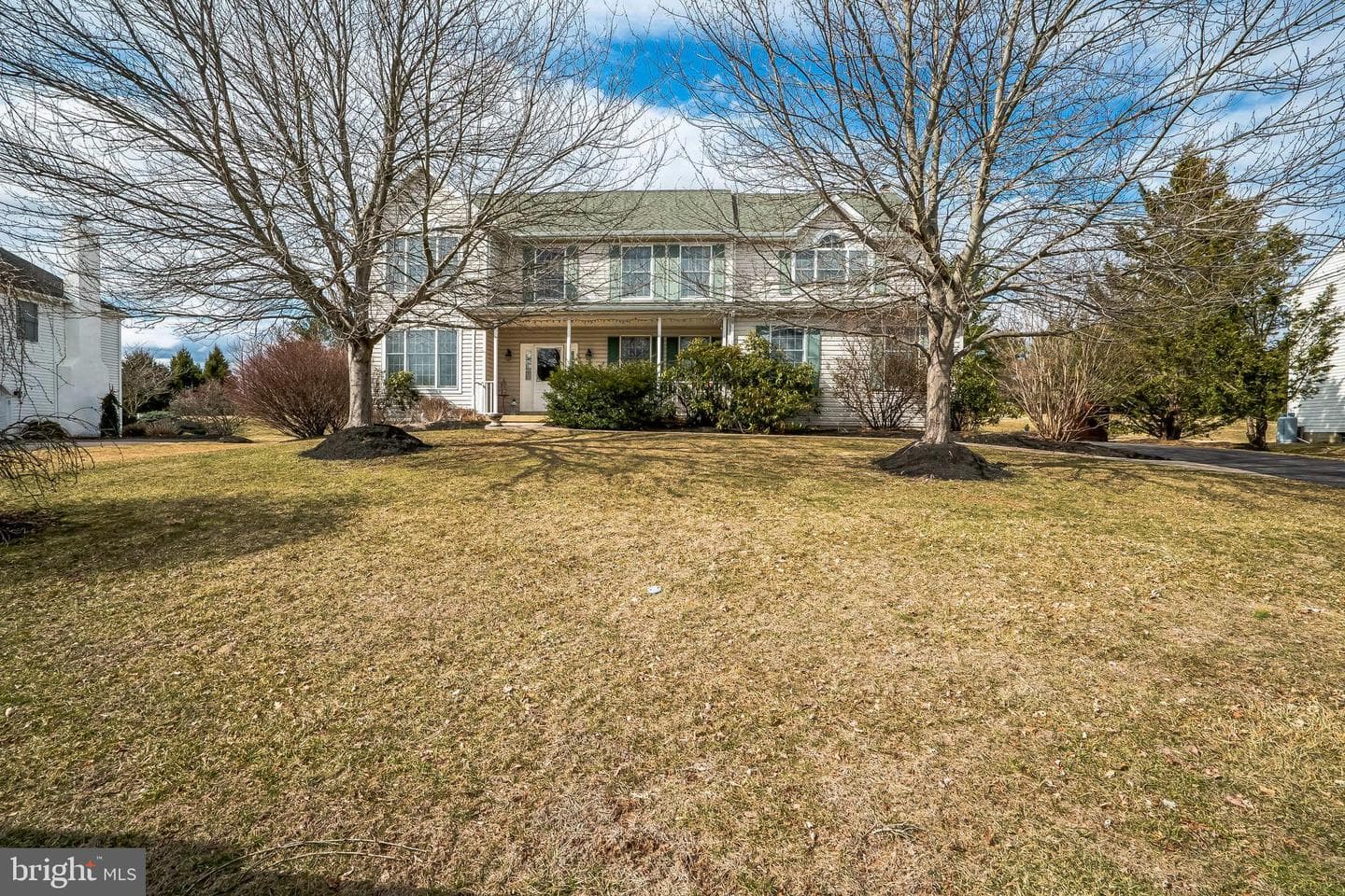 5489 Grandview Lane photo 2