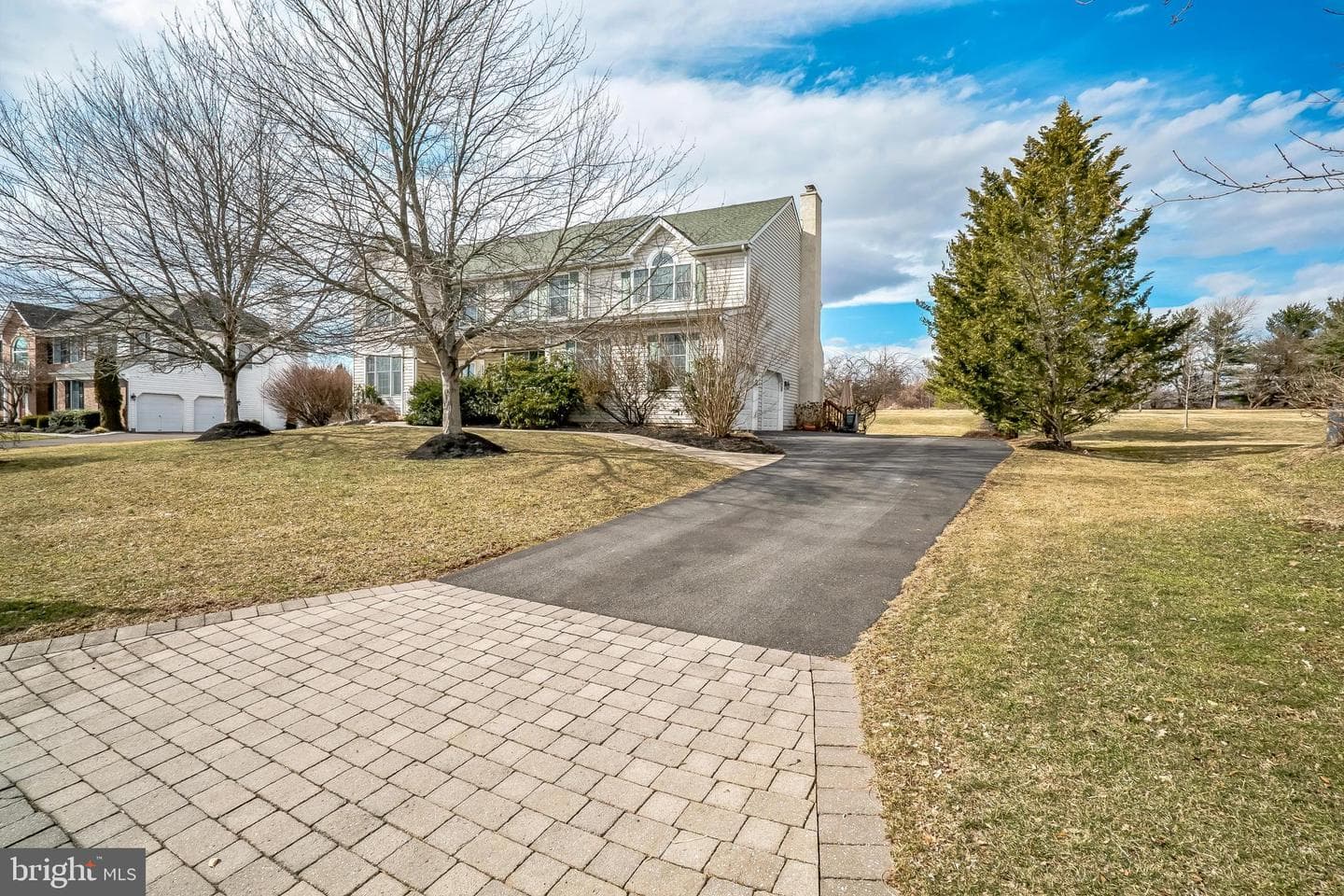 5489 Grandview Lane photo 3