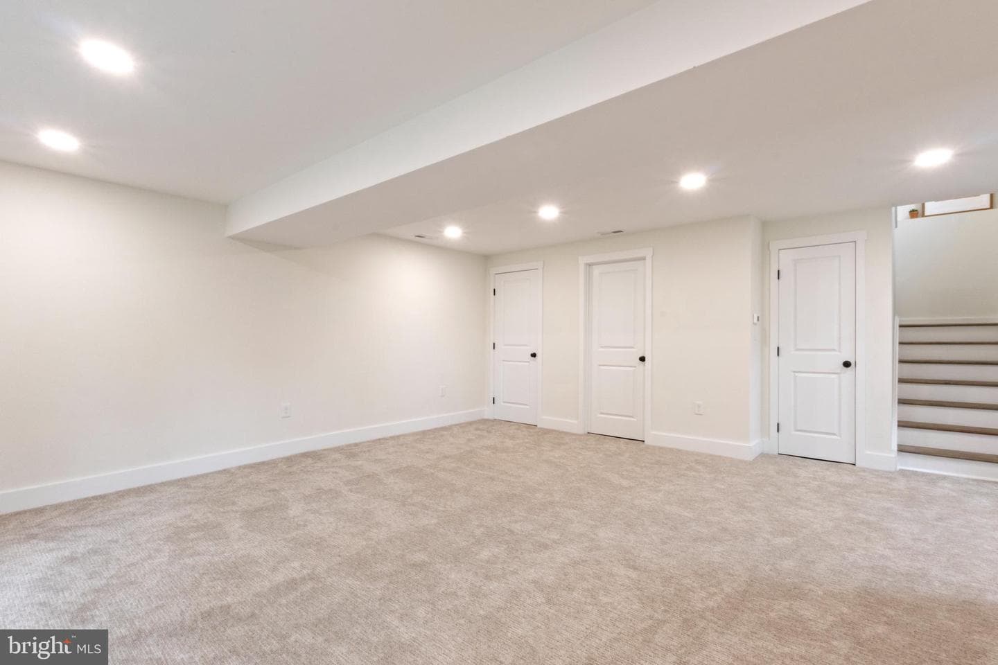 2112 Elm Avenue photo 14