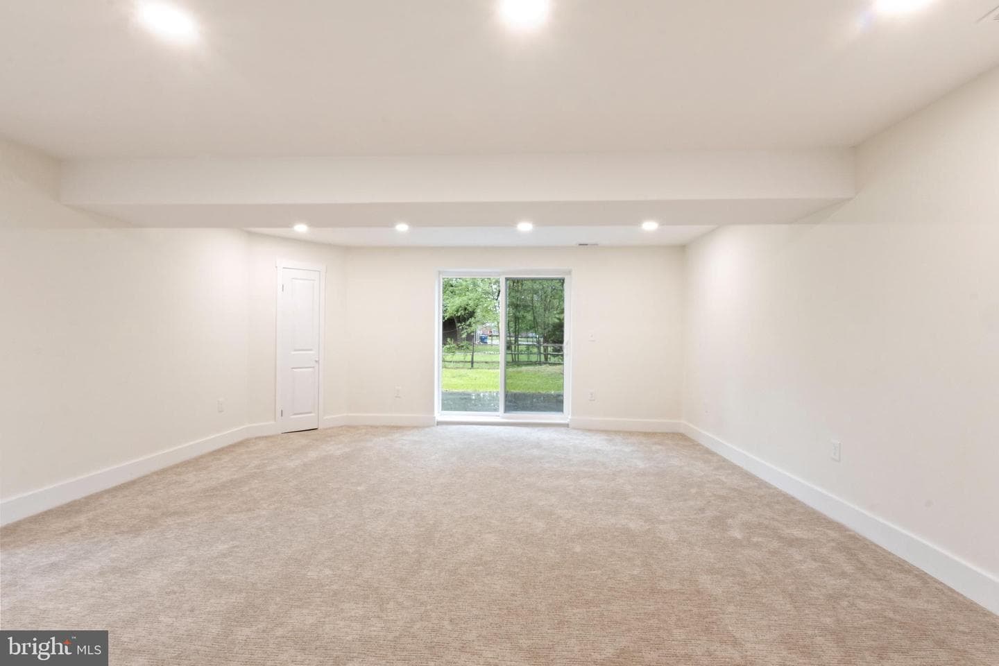 2112 Elm Avenue photo 15