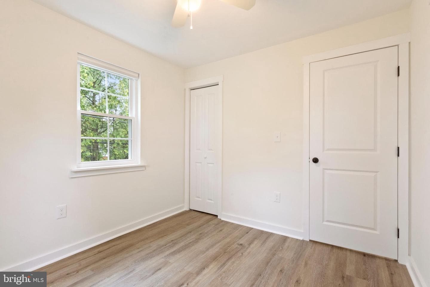 2112 Elm Avenue photo 33
