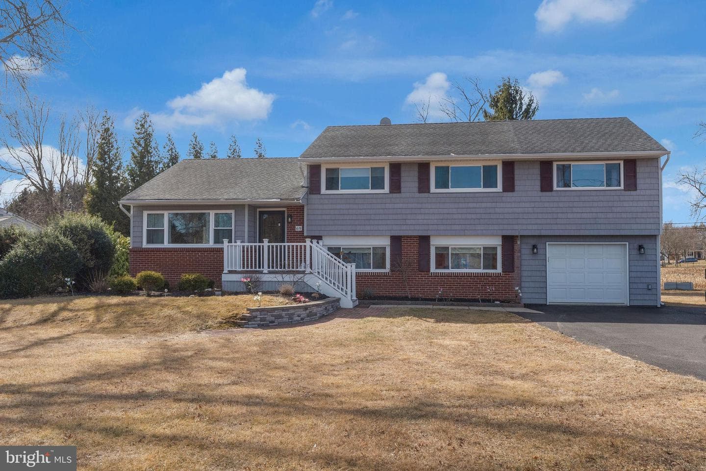 69 Upper Hilltop Road photo 2