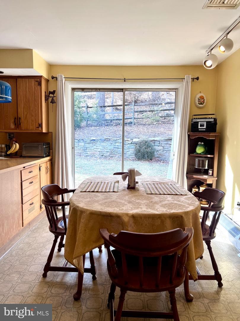 60 Winding Lane photo 30
