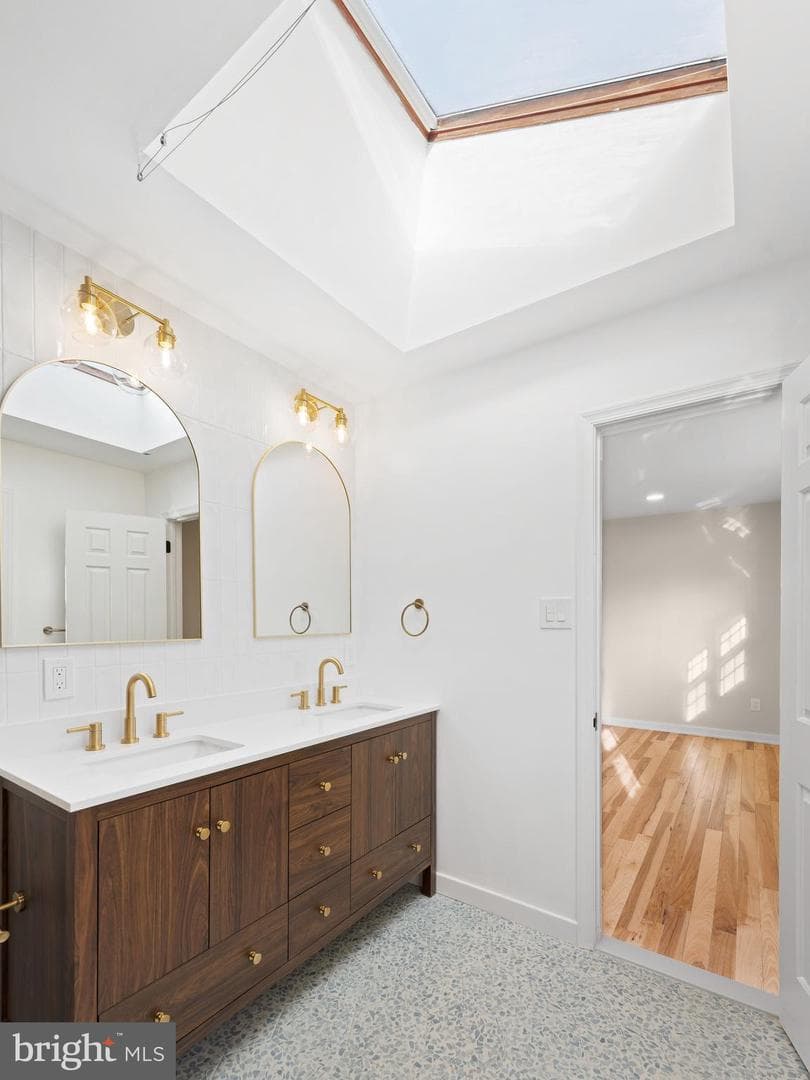 972 Roeloffs Road photo 32