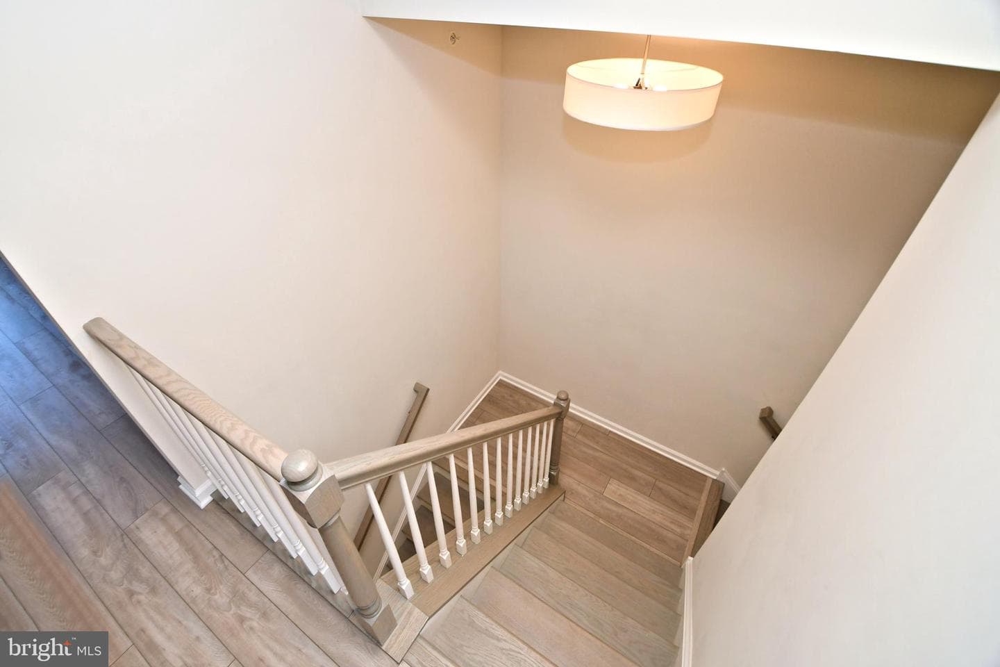 25 Warren Drive photo 27