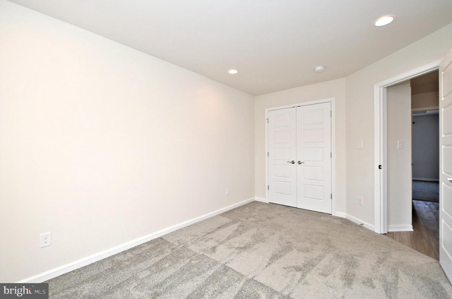 25 Warren Drive photo 43