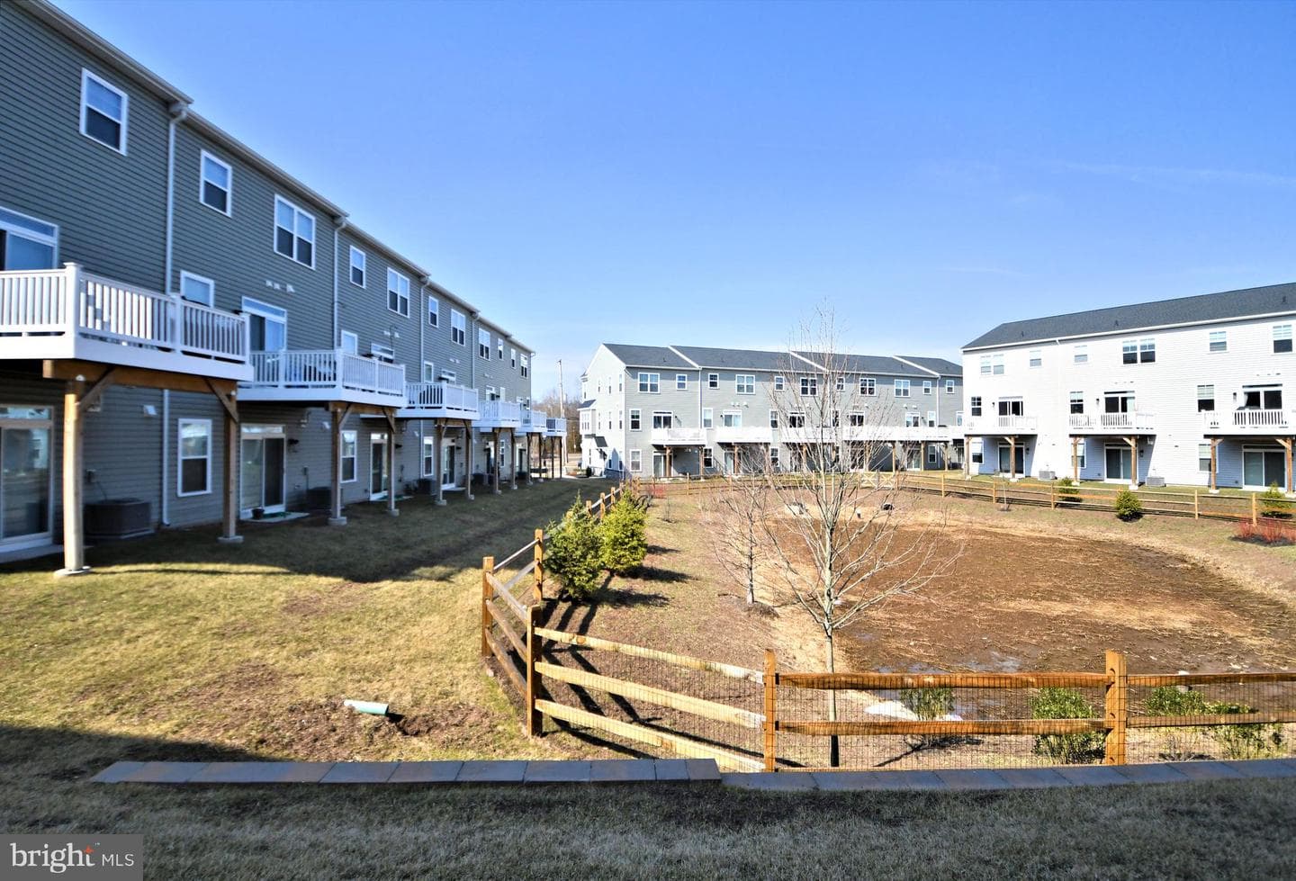 25 Warren Drive photo 58
