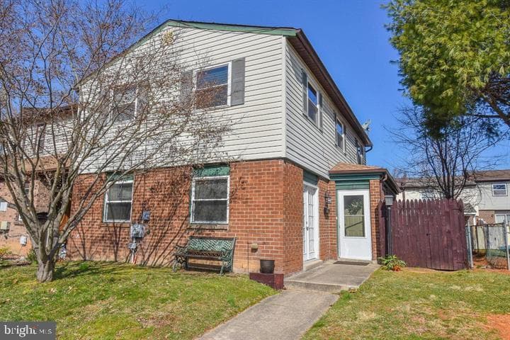 67 Hollybrooke Drive