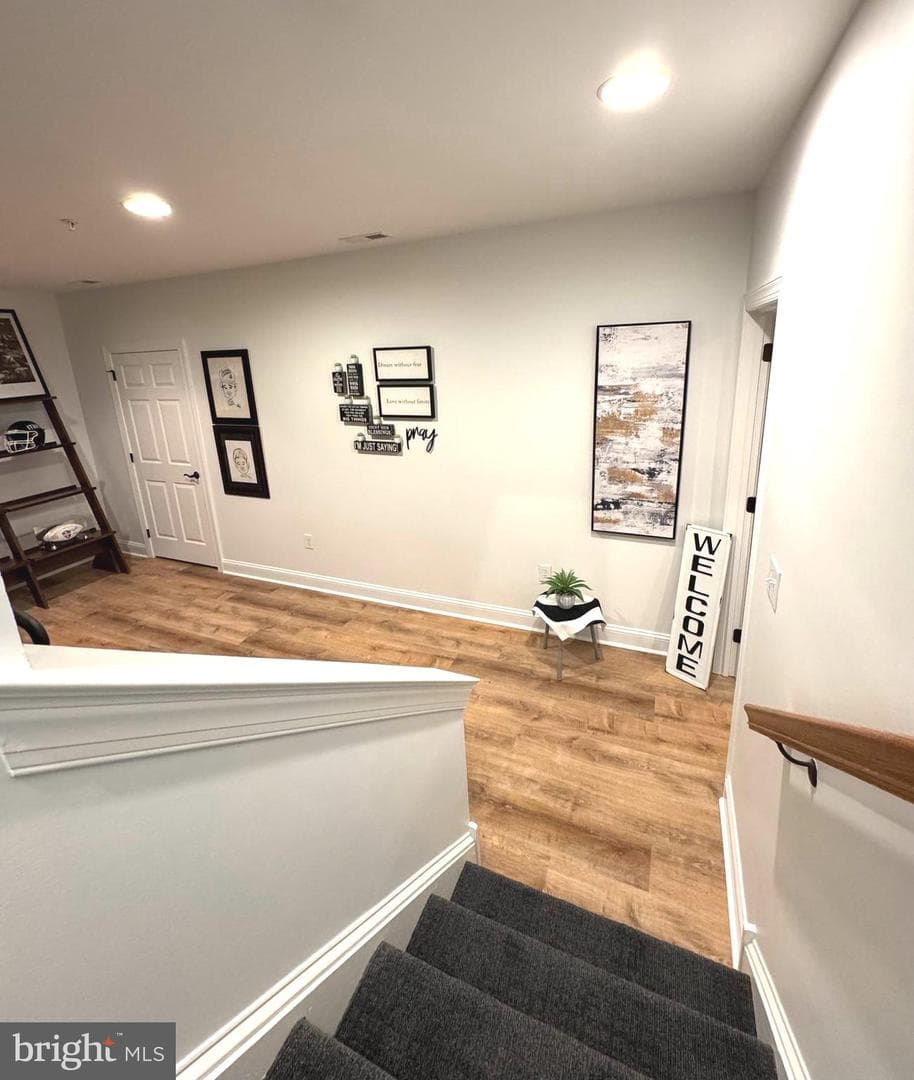 1347 Gabriel Lane photo 35