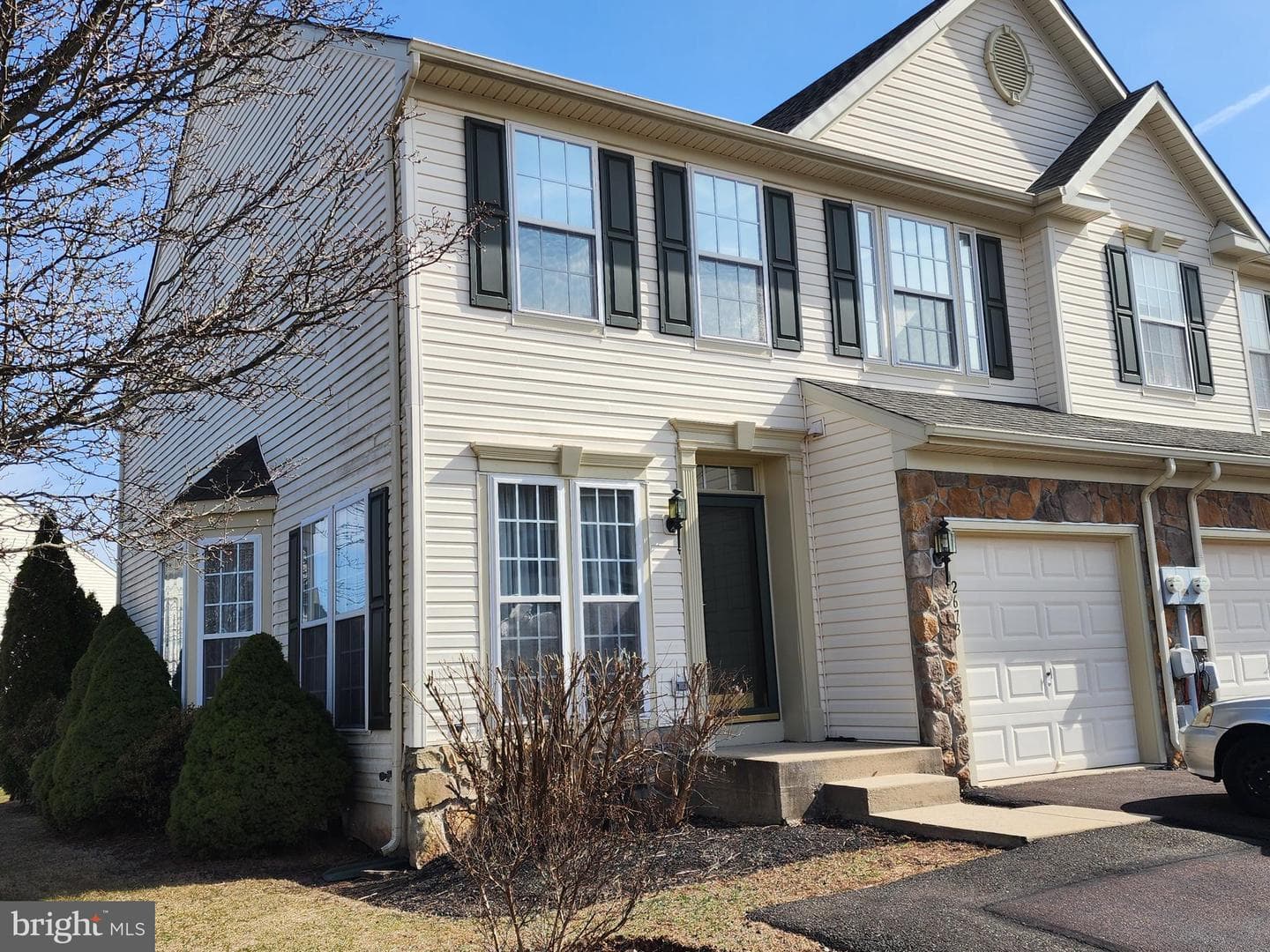 2673 Crabapple Circle