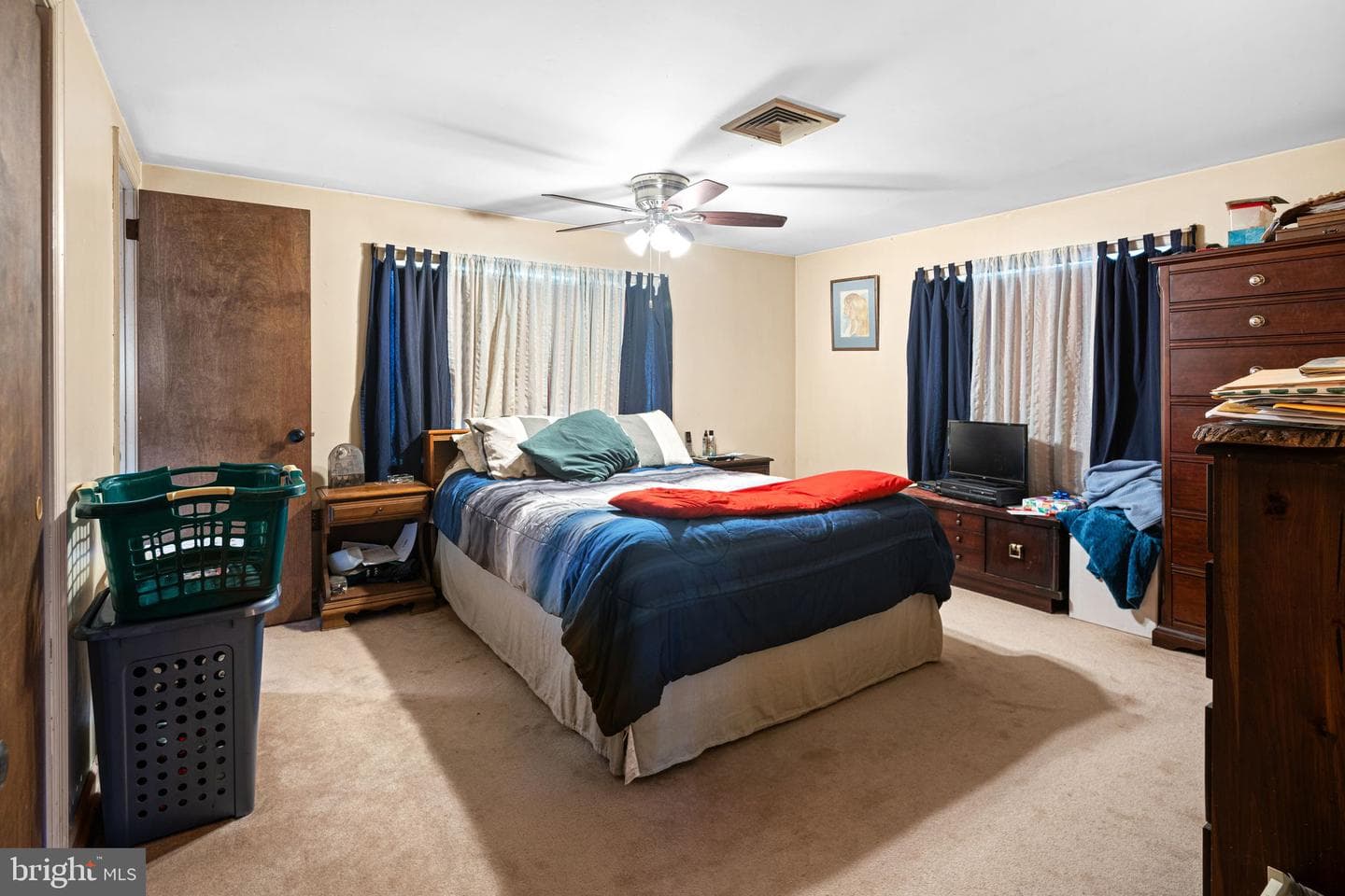 1302 Hilton Avenue photo 16