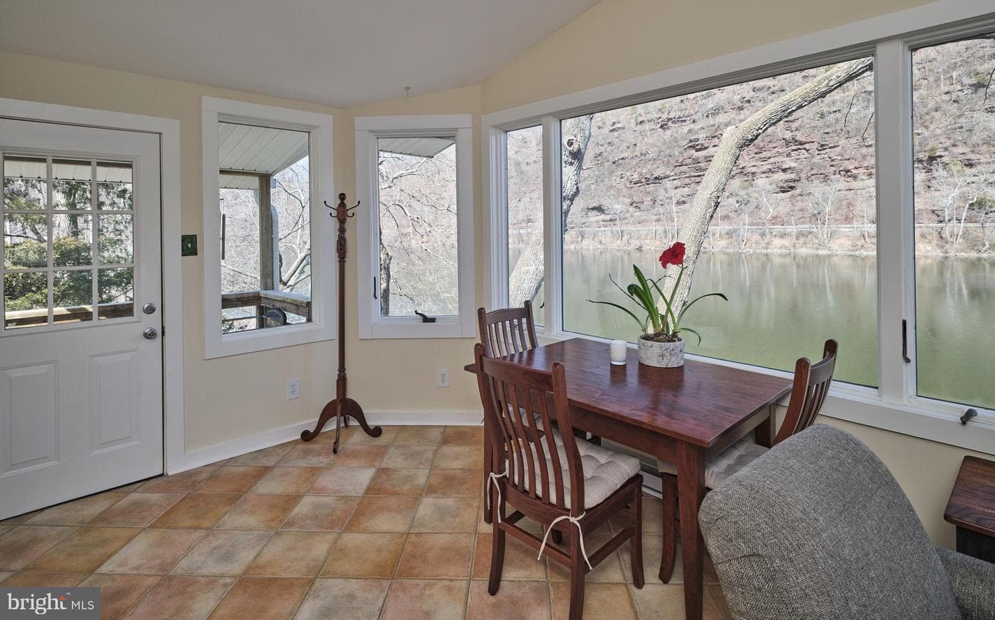 1827 Trails End Lane photo 5