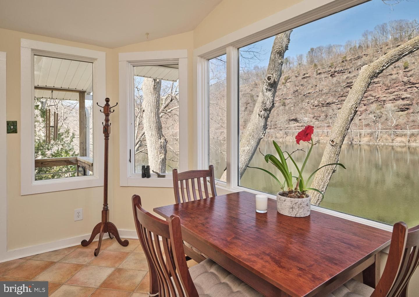 1827 Trails End Lane photo 6