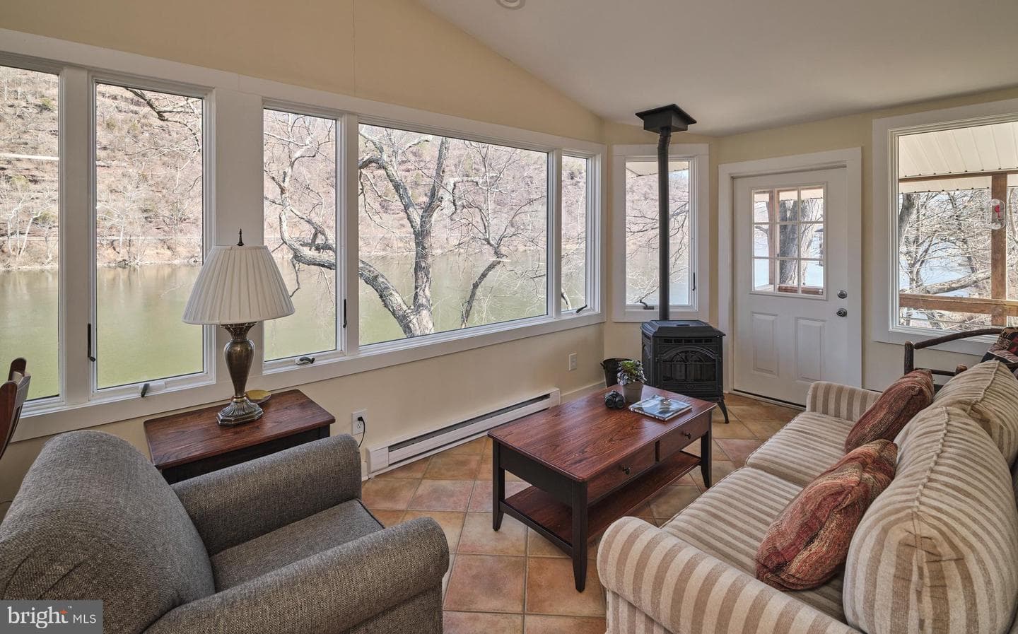 1827 Trails End Lane photo 9
