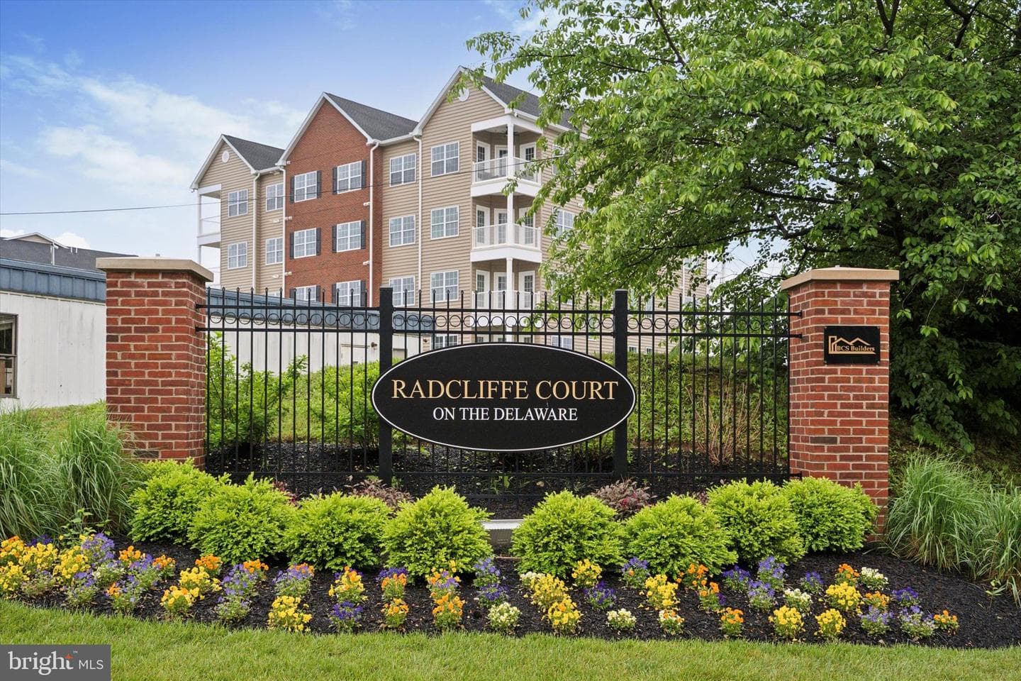 16251 River View Drive, Bristol