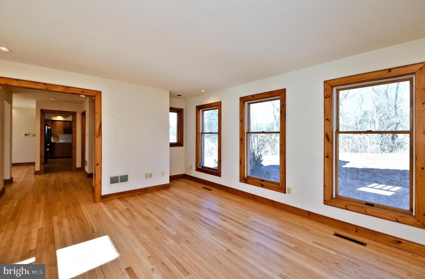 1486 Fairhill Road photo 21