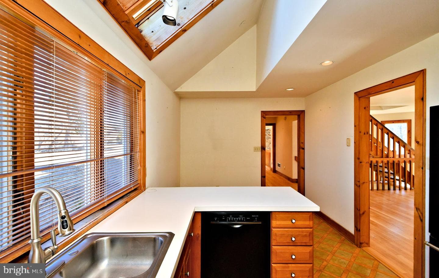 1486 Fairhill Road photo 35
