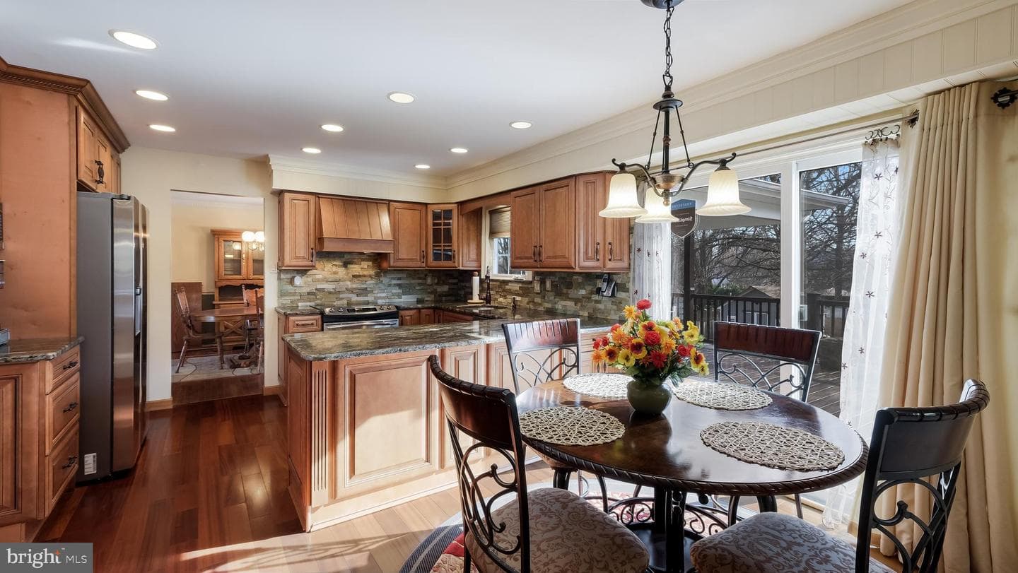 1810 Gait Circle photo 18