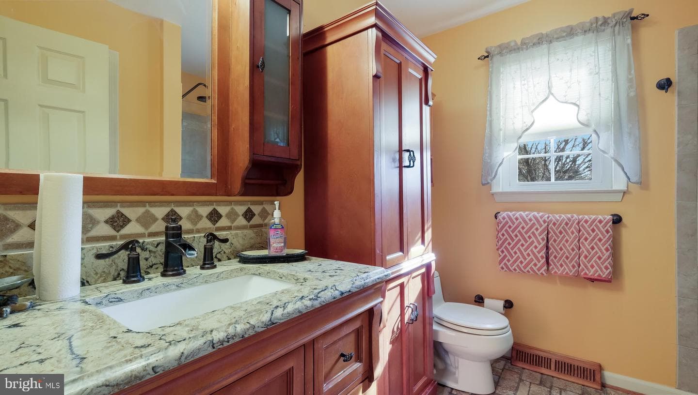 1810 Gait Circle photo 29