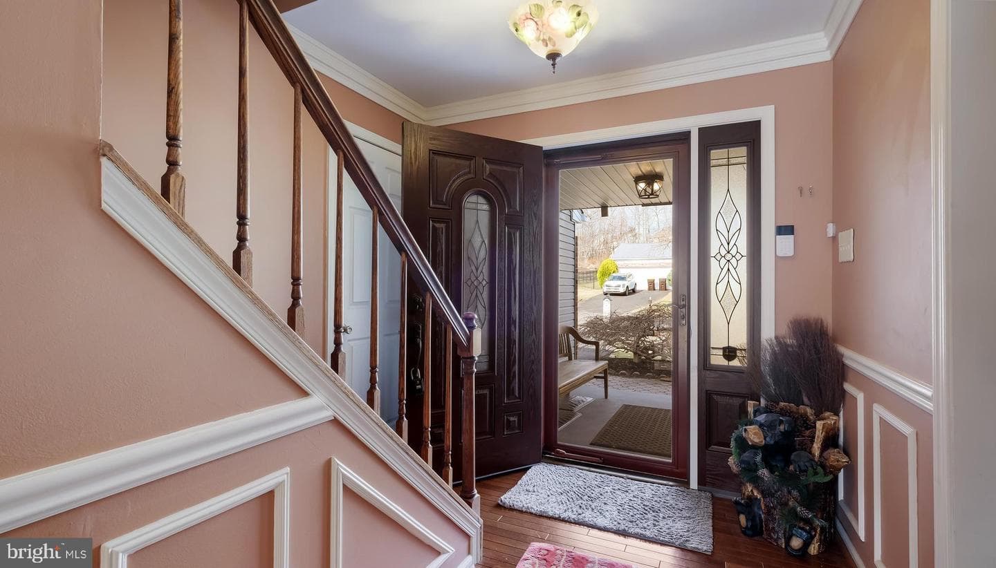 1810 Gait Circle photo 9