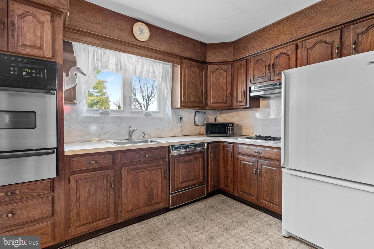 857 W County Line Road photo 10